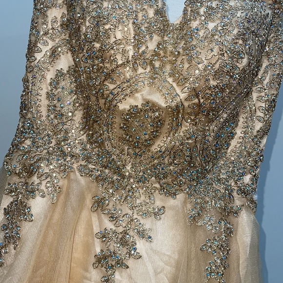 ⭐️BEAUTIFUL PARTY DRESS⭐️ - Picture 7 of 11